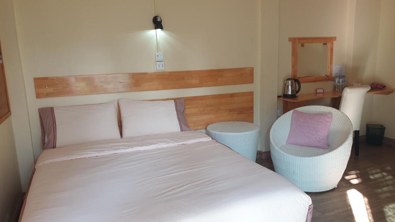 Little Guest House Hotel Csiangmaj Kültér fotó