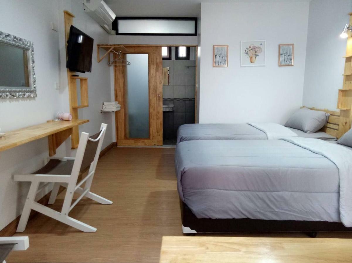 Little Guest House Hotel Csiangmaj Kültér fotó